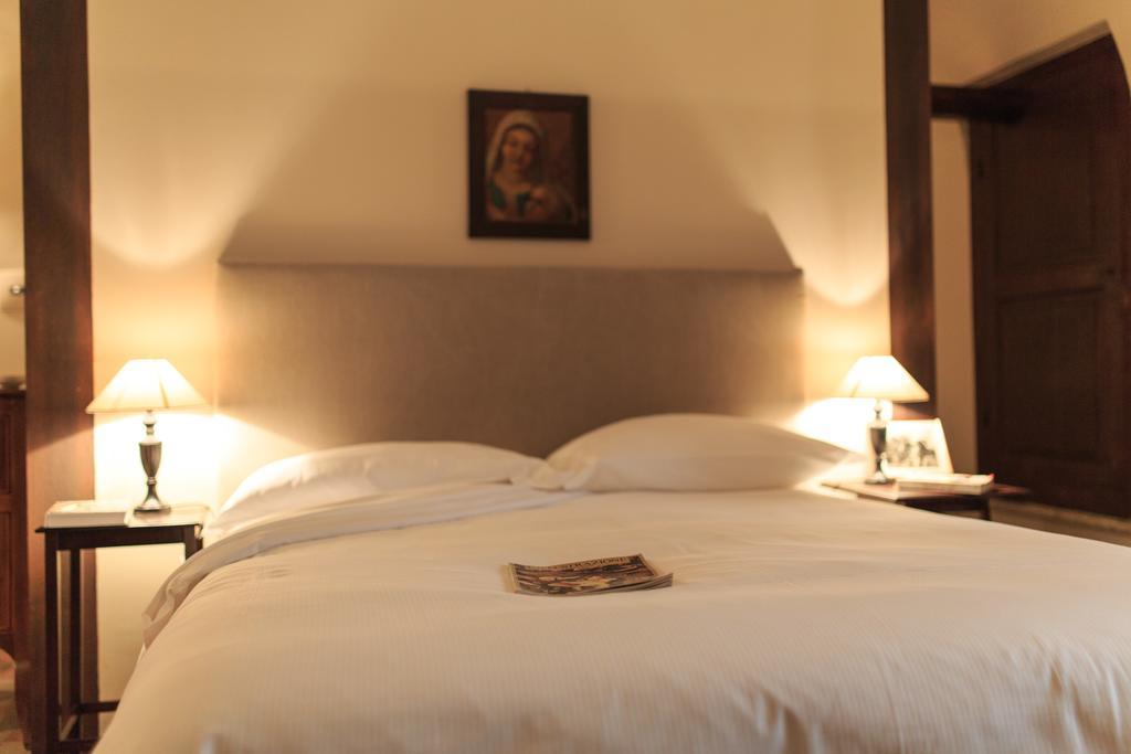 Casa Rosati Hotell Fontecchio Eksteriør bilde