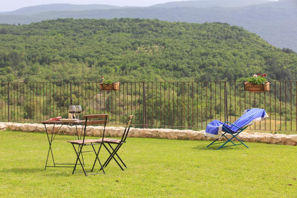 Casa Rosati Hotell Fontecchio Eksteriør bilde