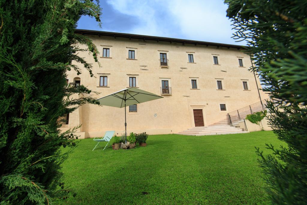 Casa Rosati Hotell Fontecchio Eksteriør bilde