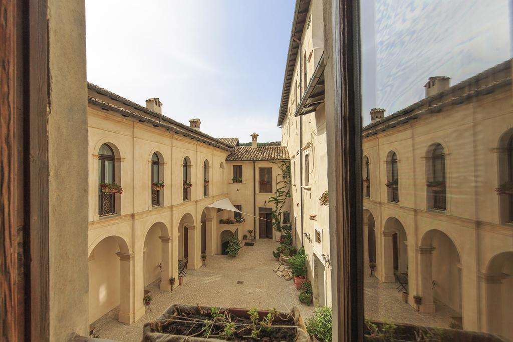 Casa Rosati Hotell Fontecchio Eksteriør bilde